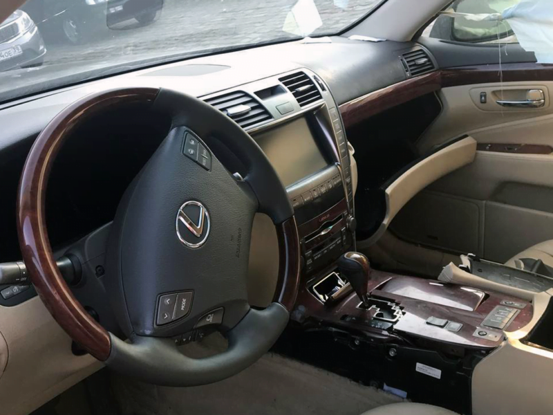 Lexus LS — изображение 4